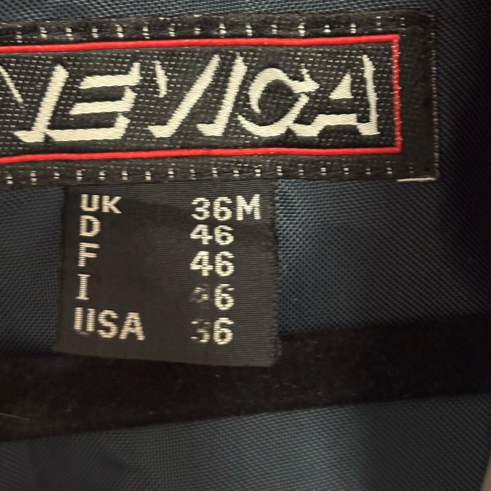Vintage Nevica Ski/Snowboard Jacket - Picture 4 of 14